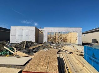 20674 Skyview Ln, Spring Hill, KS 66083