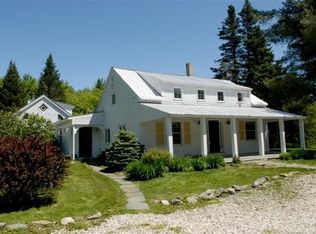 21 Warnock Rd, Wilmington, VT 05363