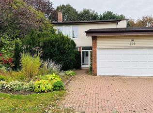 209 Willowbrook Rd, Markham, ON L3T5L7