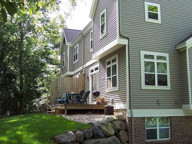 5205 Old Middleton Rd — Photo 2