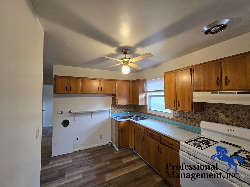 2 bed, 1.0 bath, 720 sqft, $1,095 — Photo 4