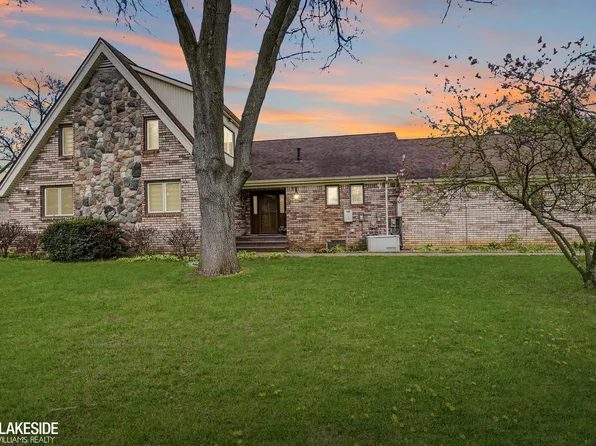 70350 Henry Ross Dr, Romeo, MI 48065