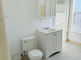 1321 Peralta St APT 11, Oakland, CA 94607