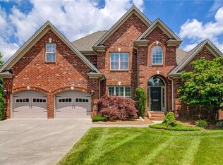 2007 Pinehurst Ct, Clemmons, NC 27012