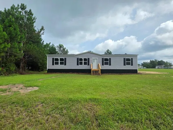 106 Greer Cir, Fitzgerald, GA 31750