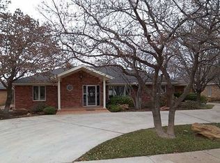 2104 Rice Dr, Levelland, TX 79336