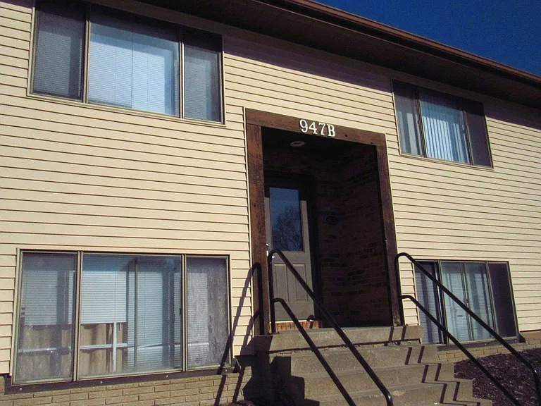 947 Boston Way #B8 — Photo 1