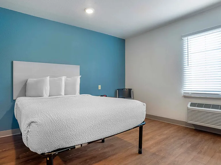 Studio Suite - 1 Full Bed