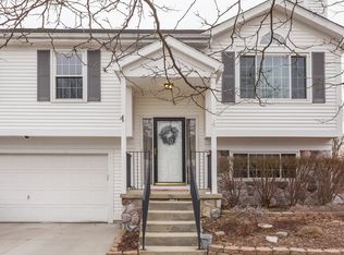 37571 Lang Ct, Westland, MI 48186