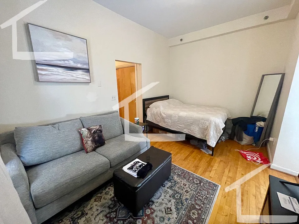 220 Chestnut Hill Ave #4