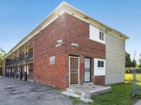 11546 Chalmers St, One Bedroom