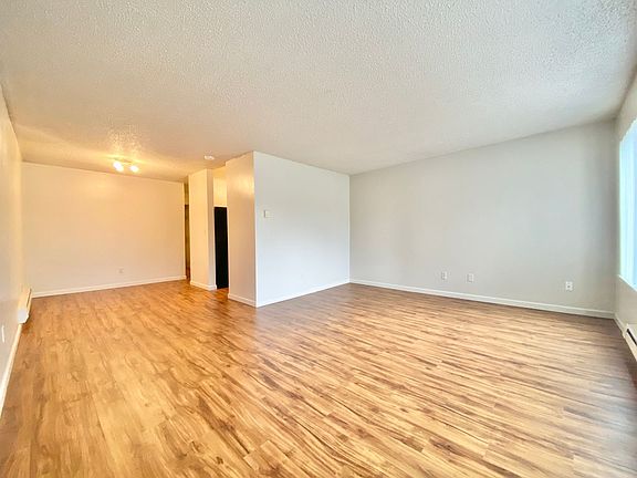 4th image of 5913 Rainier Ave S #102