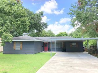 6651 Verde St, Groves, TX 77619
