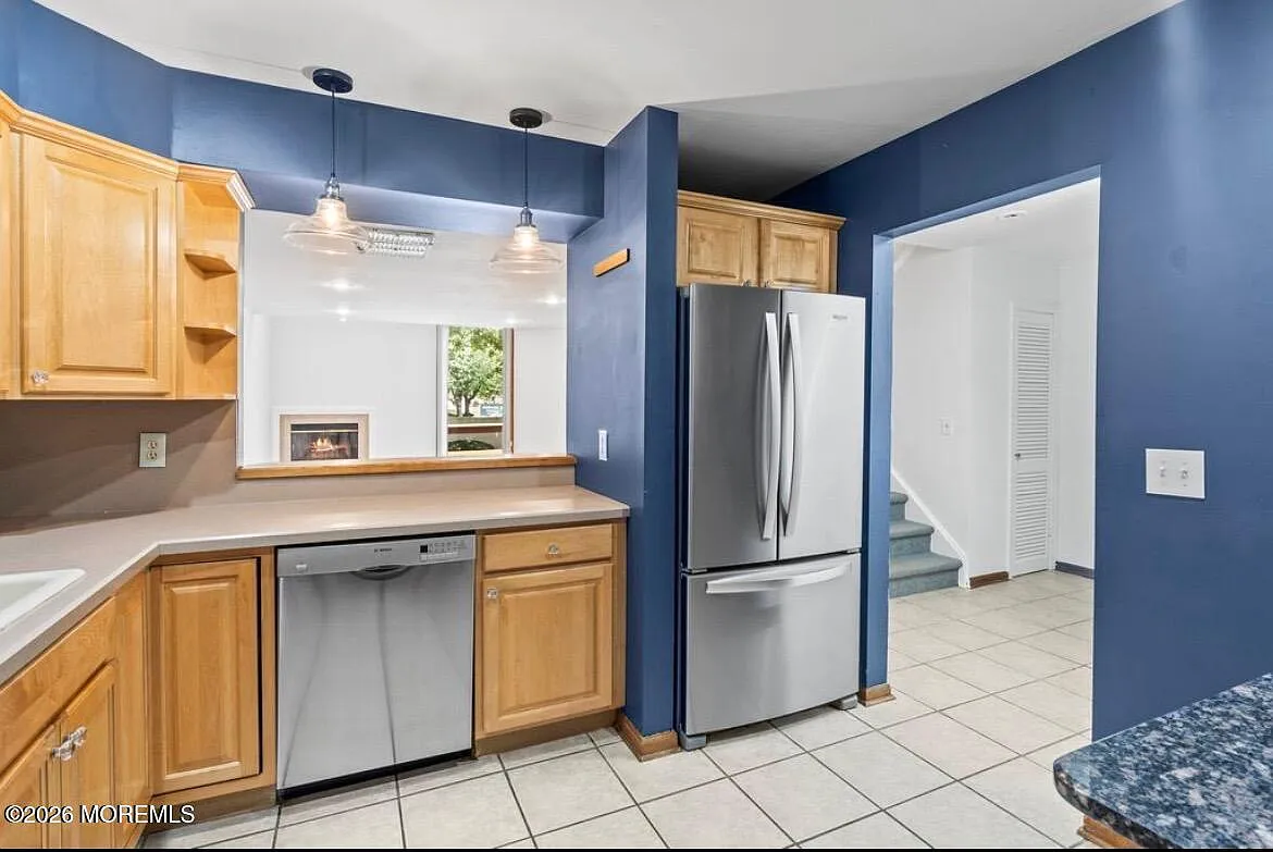 2 bed, 2.5 bath, 1385 sqft, $2,900 — Photo 4