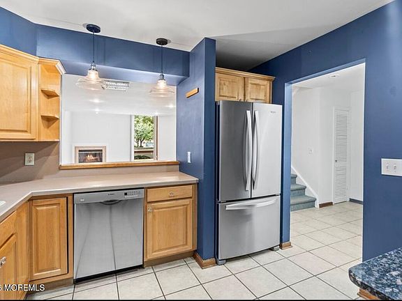 4th image of 60 Cedar Avenue #2