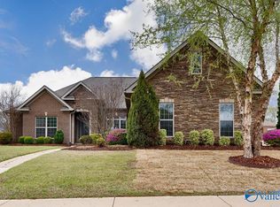 8487 Sedgebrook Dr, Owens Cross Roads, AL 35763