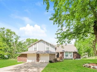 11937 Sycamore Ave, Grandview, MO 64030