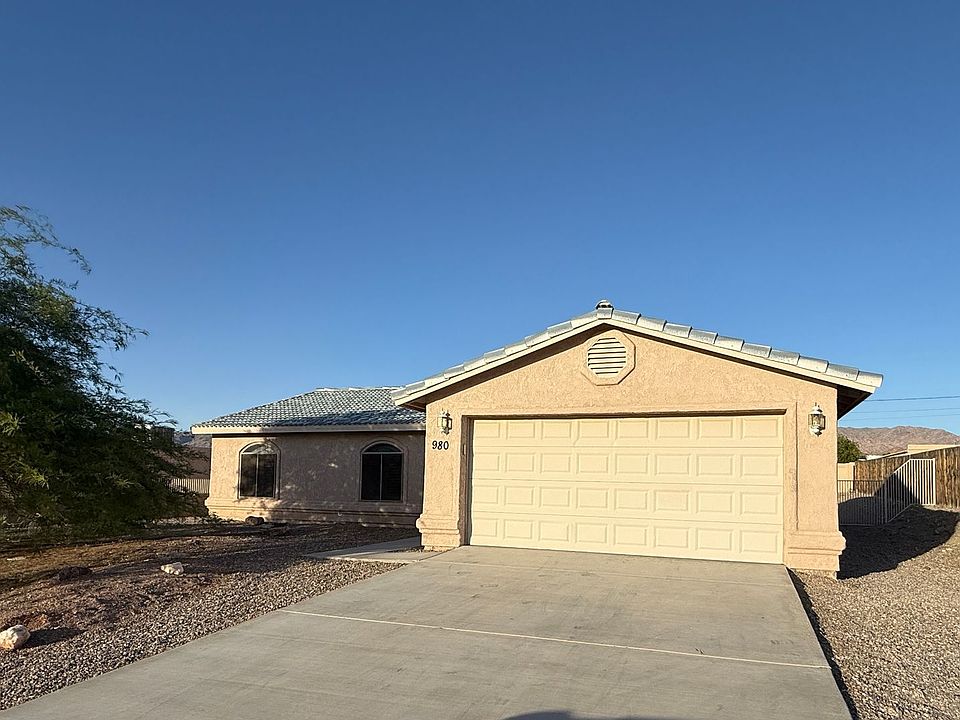 1st image of 980 Joshua Tree Dr