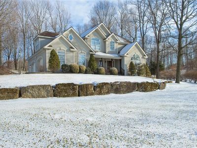 106 Autumn Chase Dr, Hopewell Junction, NY, 12533