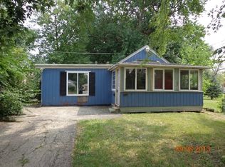 961 High St, Aurora, IL 60505