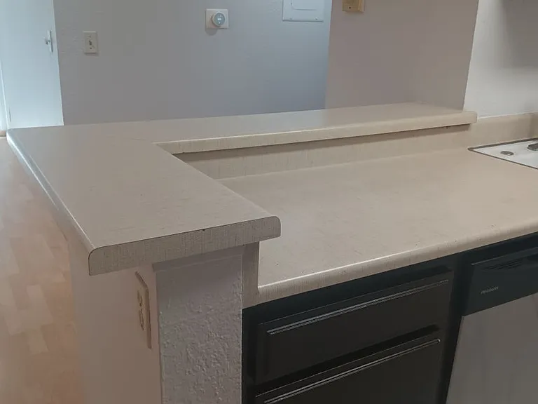 North Tower Apts — Photo 18