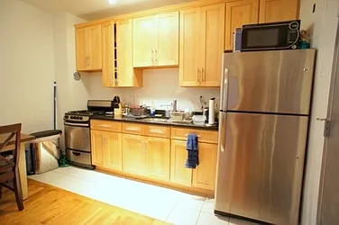 Rented by Green Line Realty
