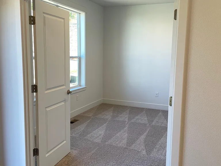 2552 Brackenfern Rd — Photo 14