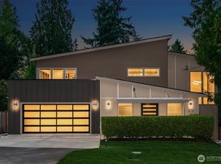 2718 NE 90th St, Seattle, WA 98115