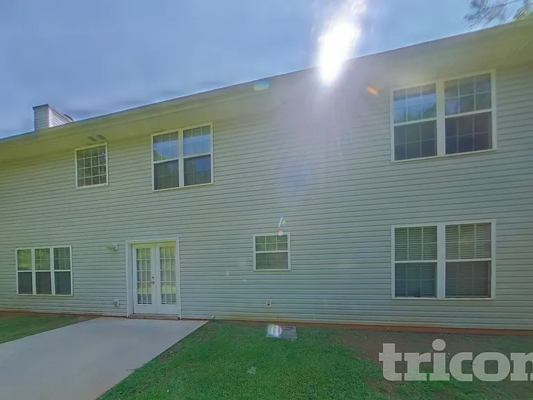 315 Avonlea Dr — Photo 22