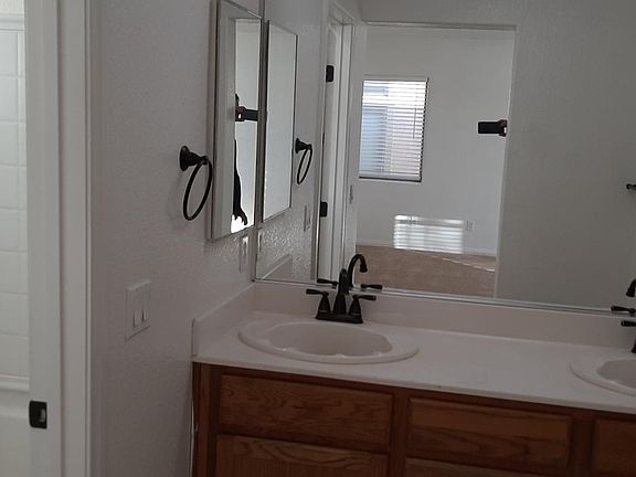 5th image of 6549 Raven Hall St