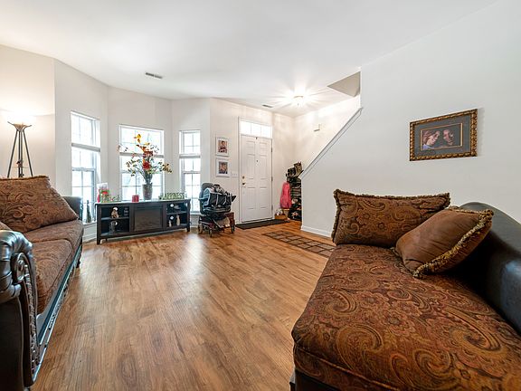 3rd image of 103 Nashboro Grns N