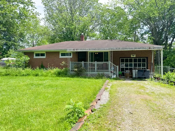 812 E Center St, Blanchester, OH 45107