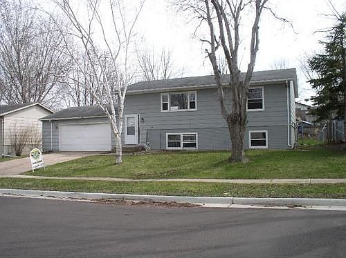 2nd image of 5113 E Prospect St