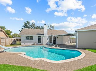 1819 Gaucho Cir, La Porte, TX 77571