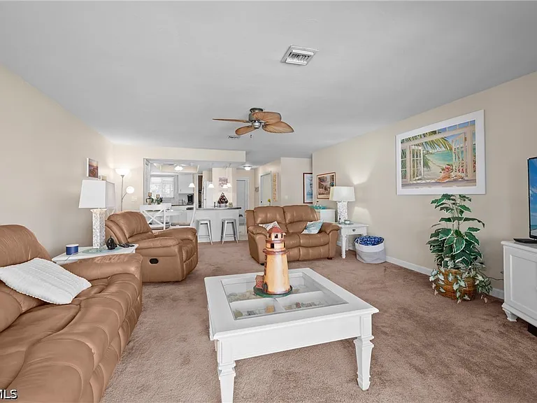 1203 SW 48th Ter #201 — Photo 14