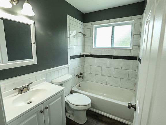 5th image of 750 Elmwood Dr