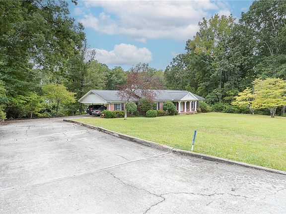 2nd image of 118 Blair Rd