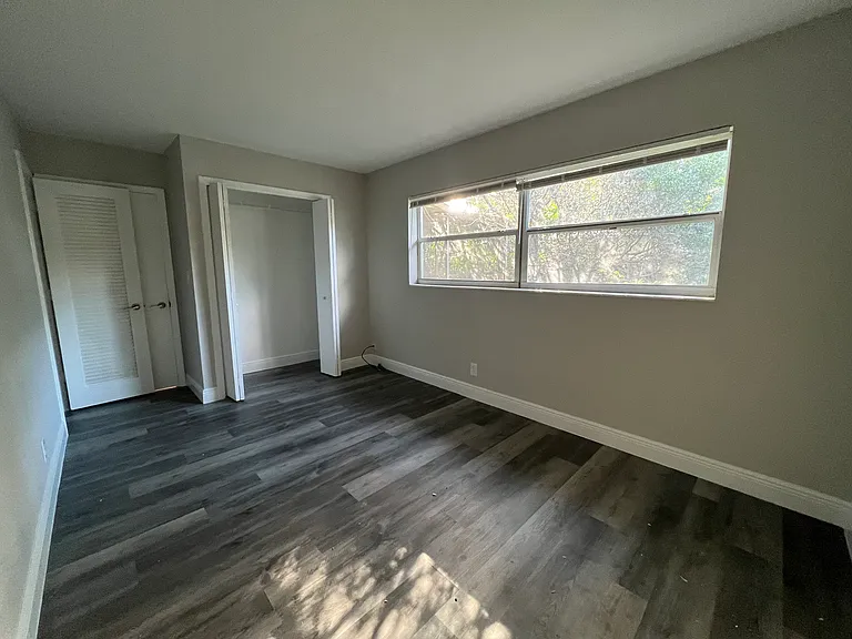 5841 NE 18th Ave #3 — Photo 13