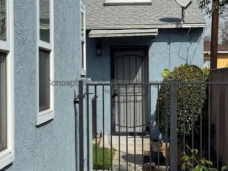 157 E Harcourt St — Photo 3