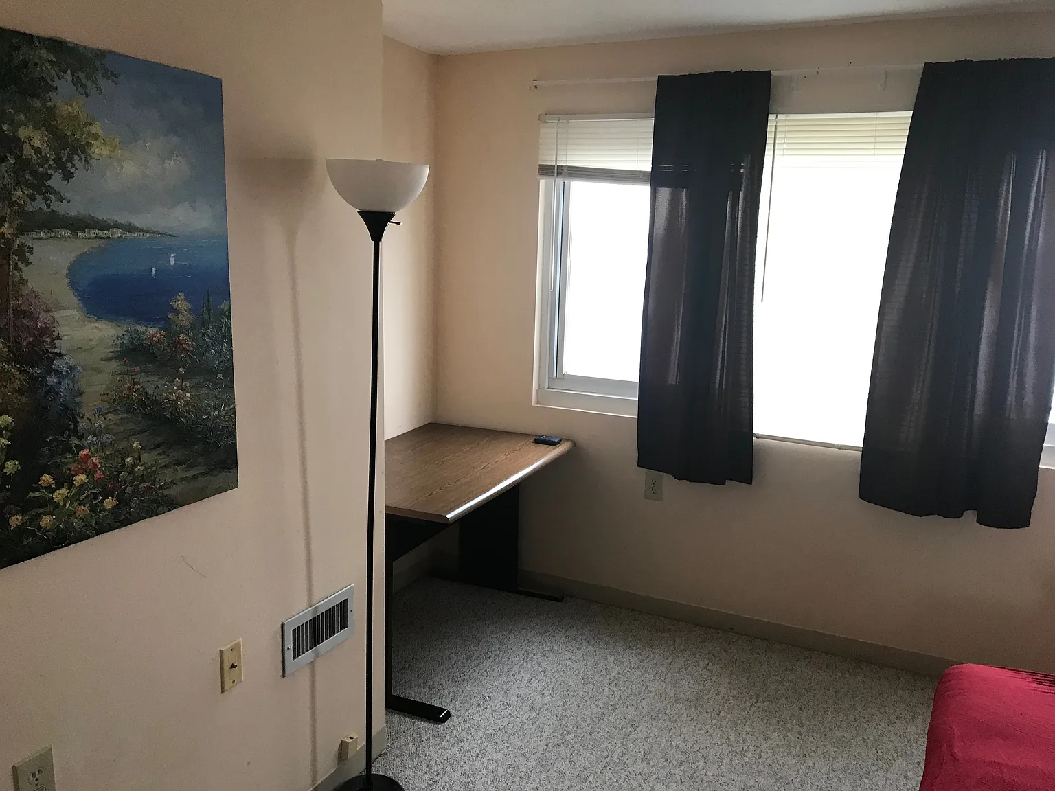 2 bed, 1100 sqft, $1,300 — Photo 2
