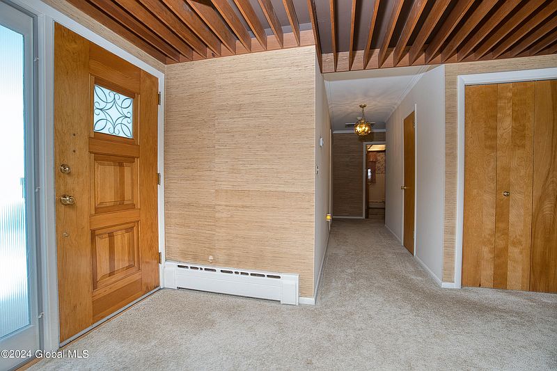 3rd image of 422 Baker Avenue
