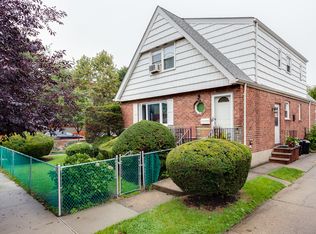 20403 42nd Ave, Bayside, NY 11361