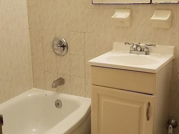 5th image of 1212 E 224th St Floor 2