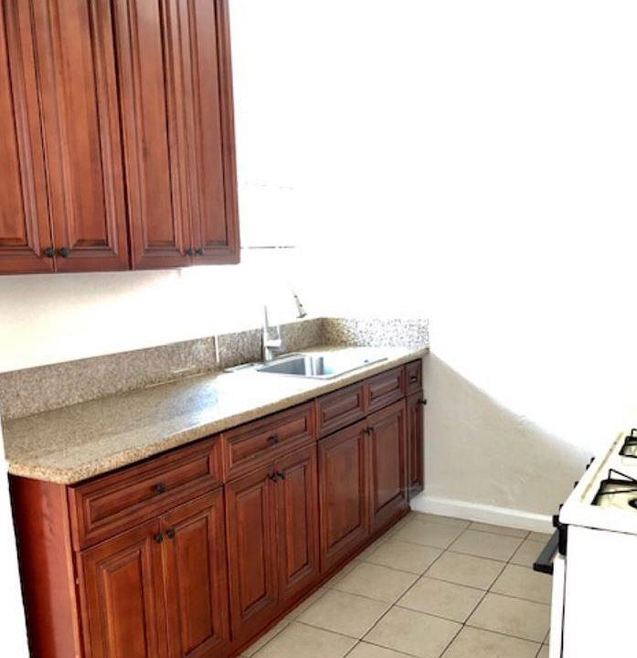 1880 Pacific St Bakersfield CA Zillow Apartments for Rent in Bakersfield