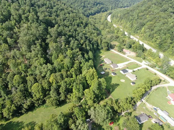 9999 Highway 149, Manchester, KY 40962