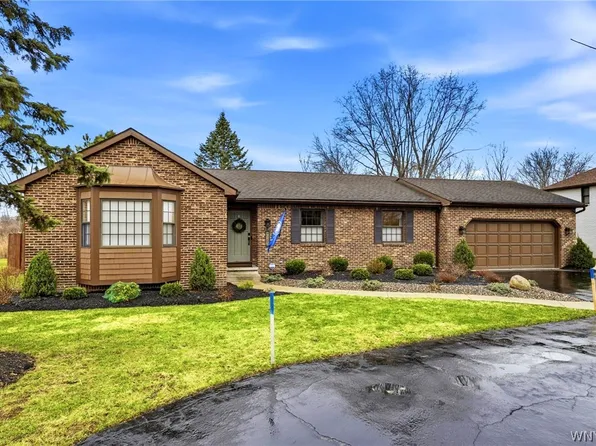 9165 Greiner Rd, Clarence, NY 14031