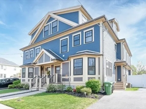 16 Downey St #16, Watertown, MA 02472