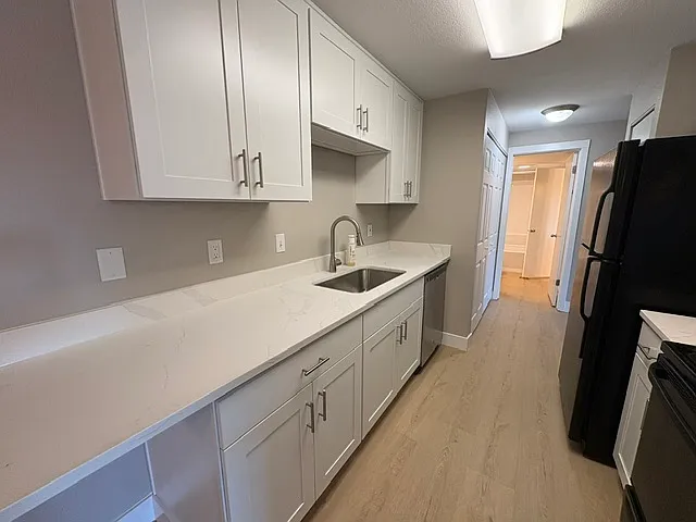 16817 Larch Way — Photo 1
