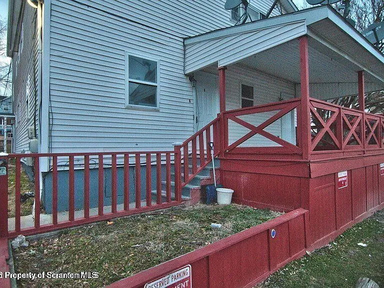 1418 N Main Ave #C — Photo 2