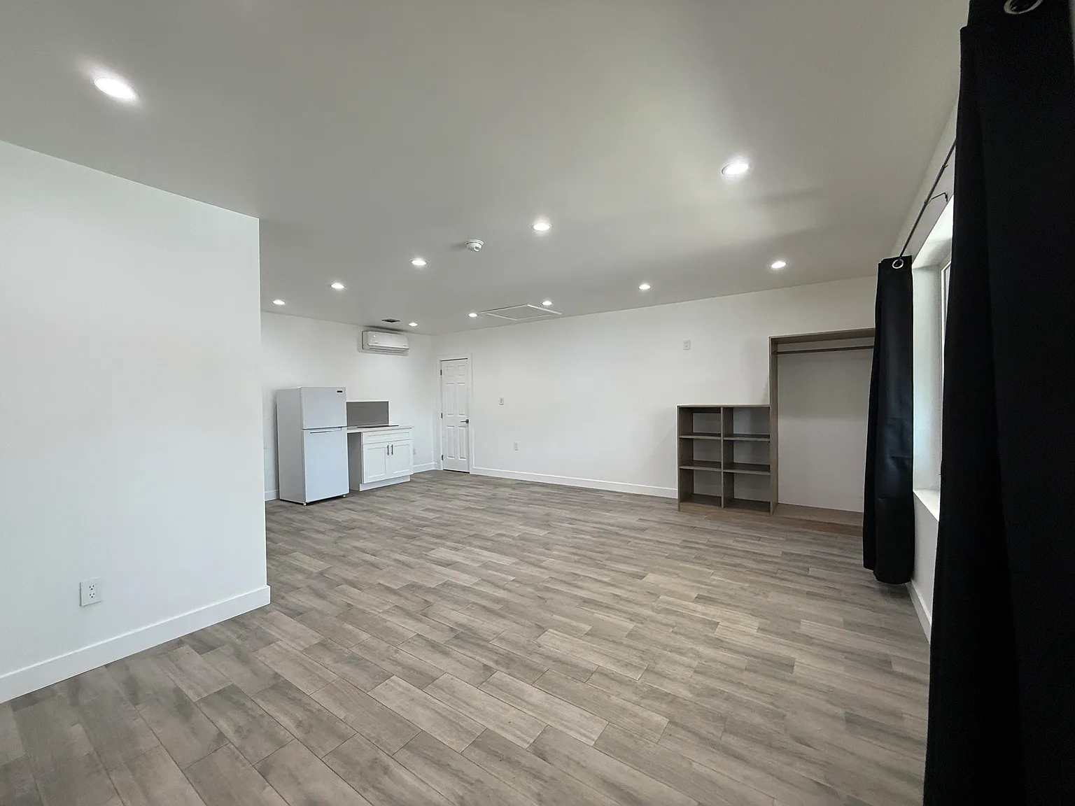 Studio, 440 sqft, $1,450 — Photo 2